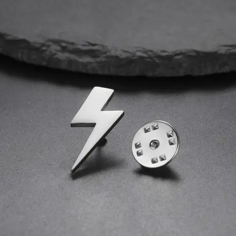 Bilashmart Fashion Lightning Shape Metal Pins Stainless Steel Brooches for Women Men Suit Accessories Lapel Badge Jewelry New Year Gifts