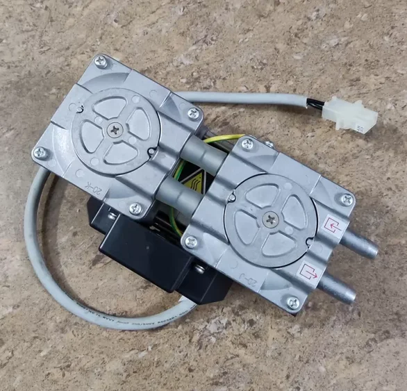 For ULVAC DAL-12S-06 220V 0.25A AC diaphragm pump Air pump Vacuum Pump Dirui Biochemical Pump 1 Piece
