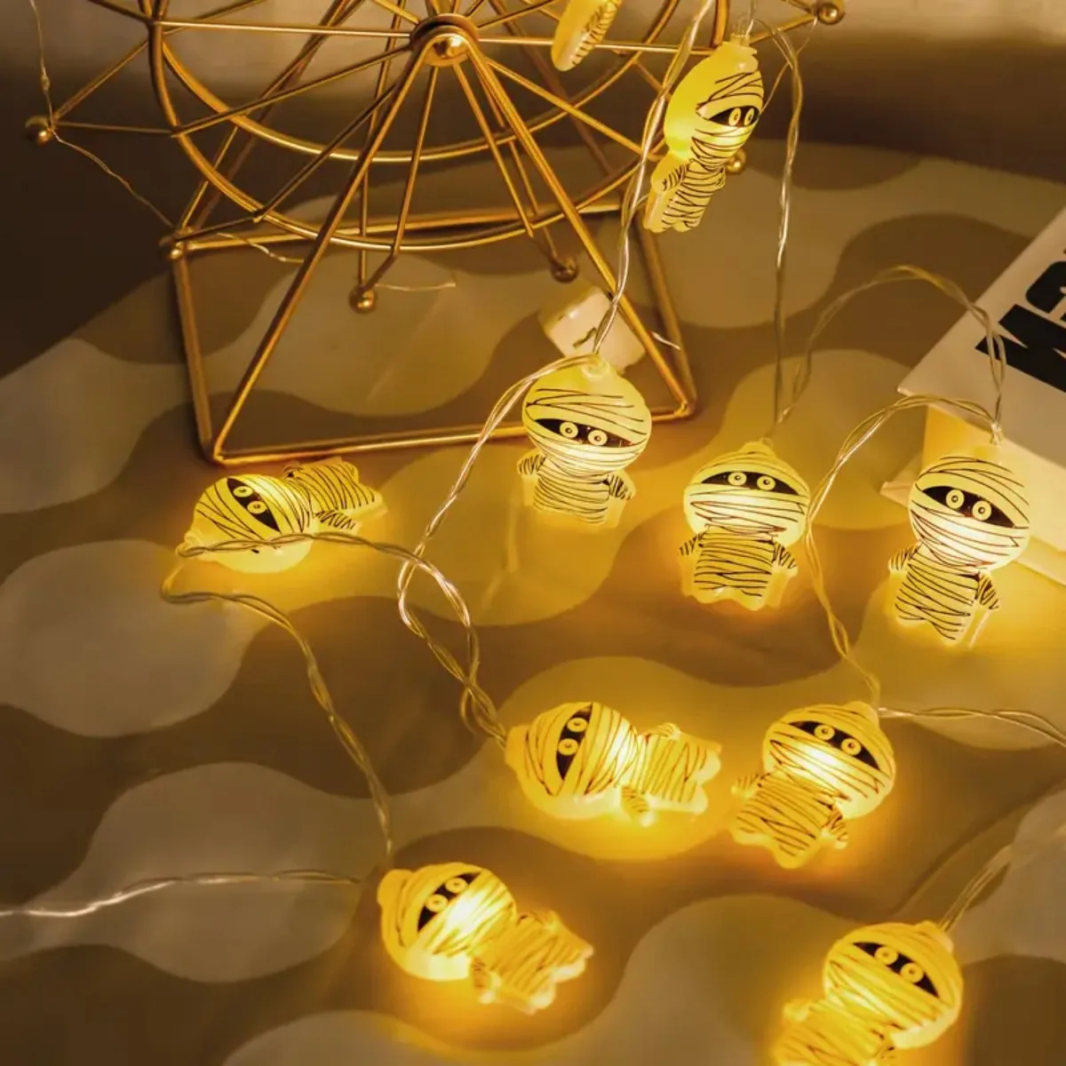 1 szt. 10/20 LED Lampki Sznurowe Halloween Mumia Zasilane Bateriami Do Domu Sypialni Salonu Sklepu Imprezy Świąteczne Dekoracje Halloween