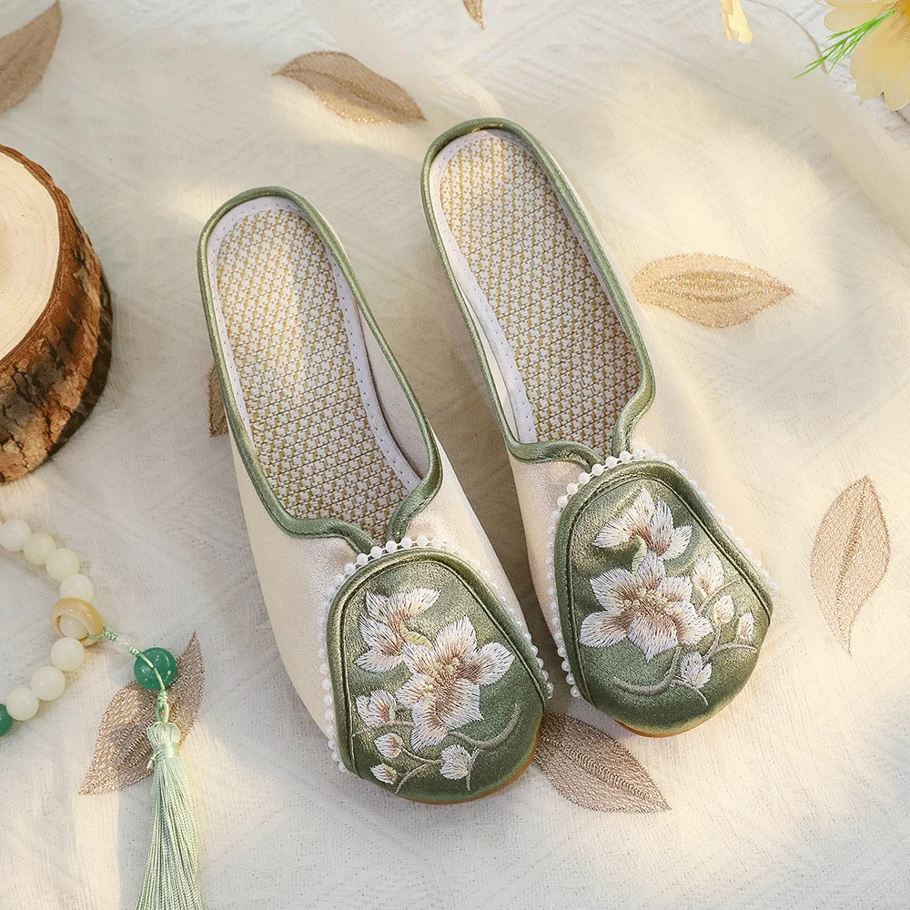 Veowalk Pantofole piatte da donna in raso di cotone lucido con ricamo cinese con perle Scarpe da passeggio estive comode e leggere