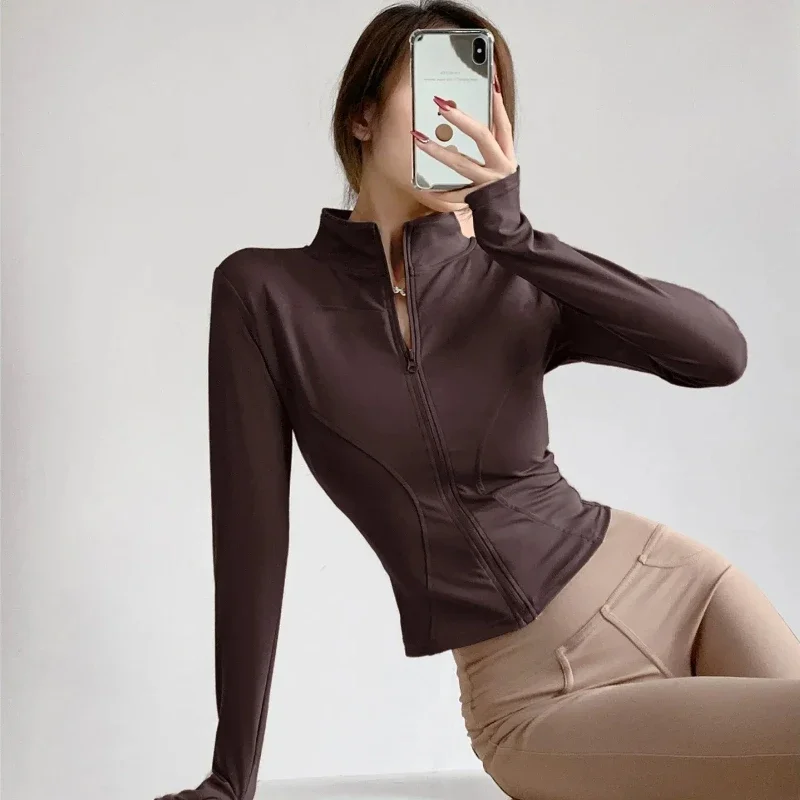 

S-3XL женские куртки для фитнеса, пальто для йоги на молнии, тонкая одежда для бега, эластичный укороченный топ для спортзала, легкая спортивная верхняя одежда без капюшона