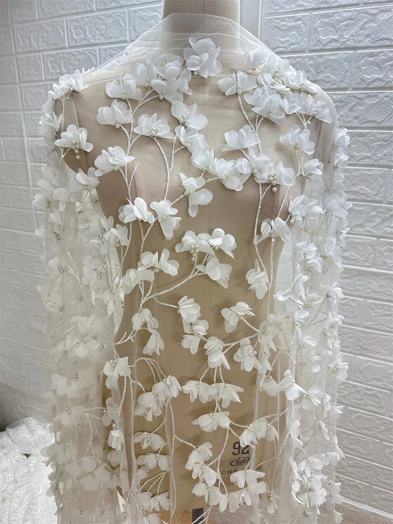 Ultime perle di fiori ricchi di alta qualità 3D unico tessuto di pizzo fiore ricamo beautiful vendi 1 yard