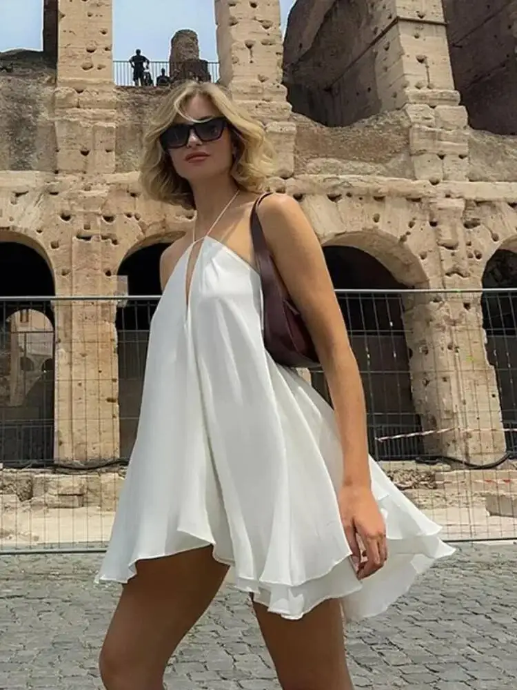 فساتين نسائية مثيرة مكشوفة الأكتاف للحفلات لعام 2025 فستان شاطئ أنيق بدون أكمام مفرغ بدون ظهر فساتين صيفية للسيدات في الشارع العالي