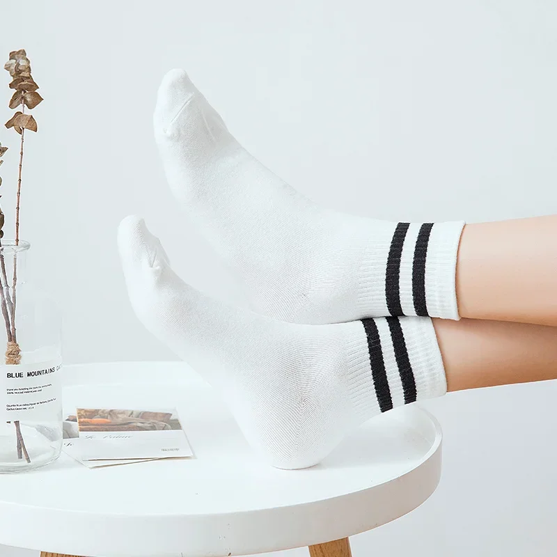 Chaussettes rayées en coton blanc pour femmes, style coréen, Harajuku, Japon