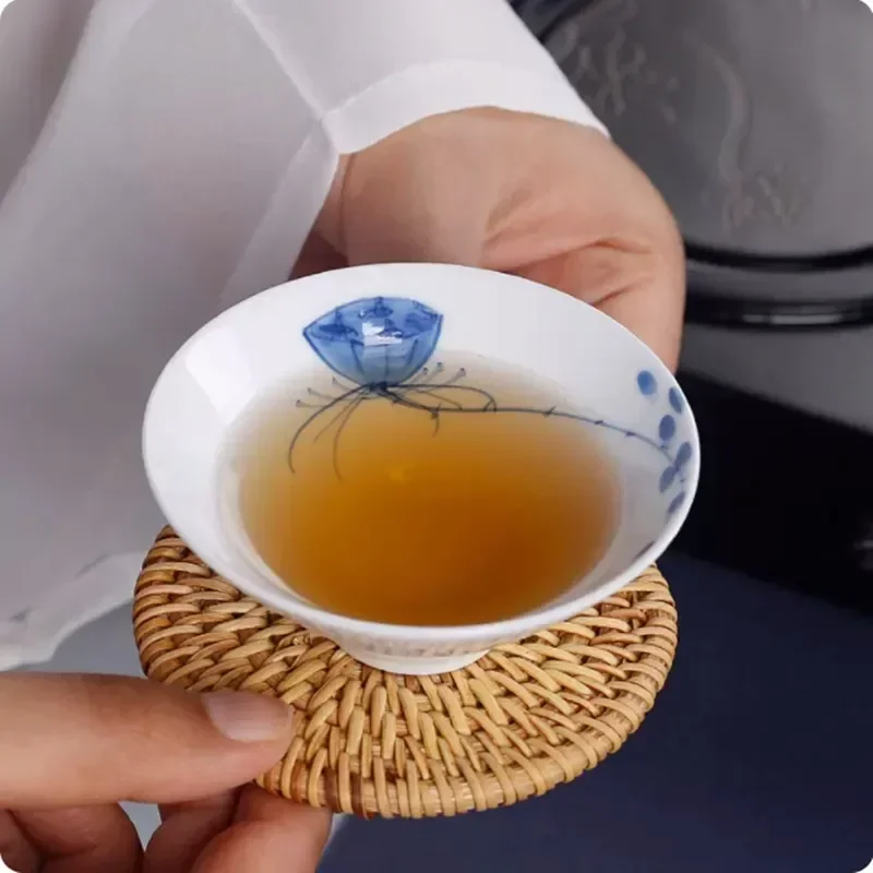 6pcs Chinese Style Blue and White Porcelain Ceramic Tea Set Teacup Hand Painted Teacup Household Master Cup Drinkware Supplies