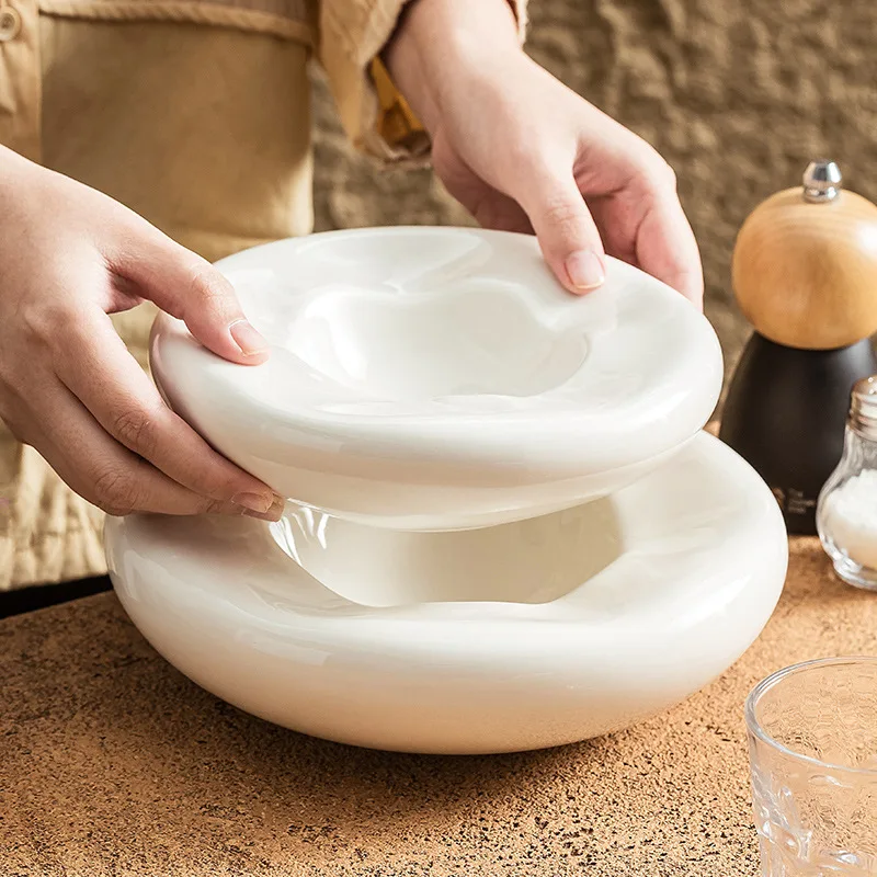 

New Style Artistic White Tableware Thermal Plate for High End Hotel Restaurant Cold Dish Presentation