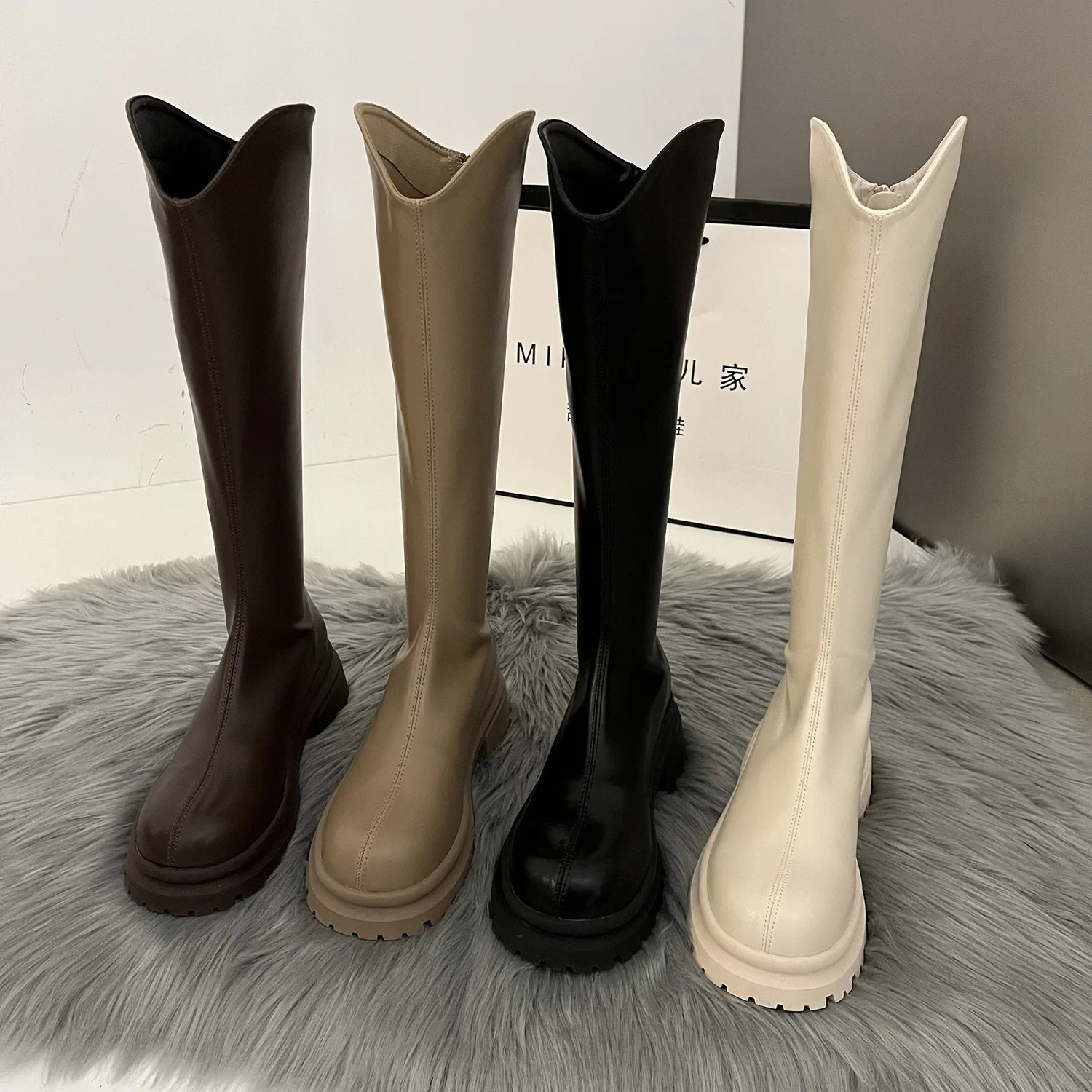 Retro Einfarbige Stiefel Damen Kniehohe Stiefel Mode Rückseitige Reißverschlüsse Ritterstiefel Quadratische Absätze Herbst Winter Damenschuhe – Detail 2