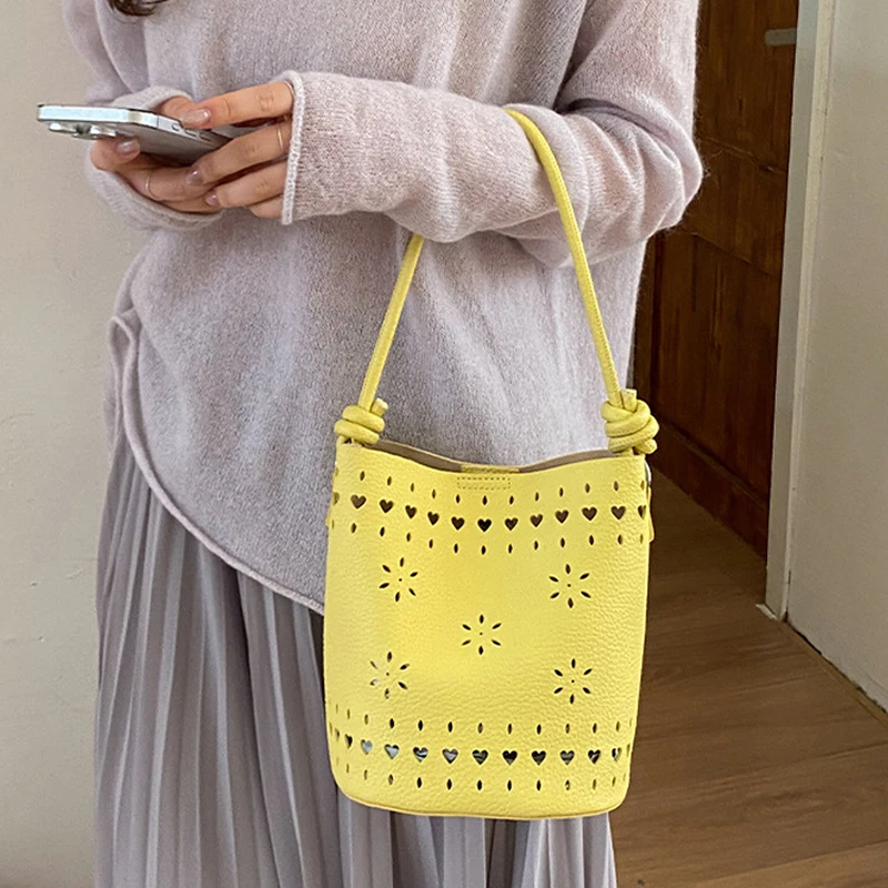 Fashion Hollow Woven Bucket Bag Korean Simple Large Capacity Handbag With Pendant Women Versatile Commuter Shoulder Bags