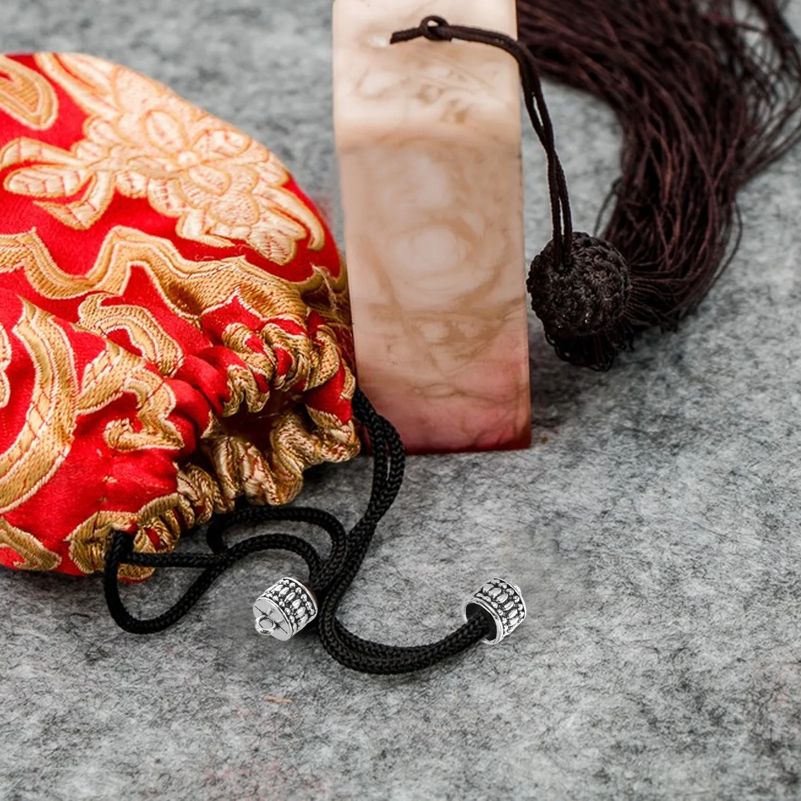 

20pcs Tibetan Silver Pendant Beads Zinc Alloy Jewelry Making Necklace Bracelet Kits Metal Beads Crafts Accessories Decorations