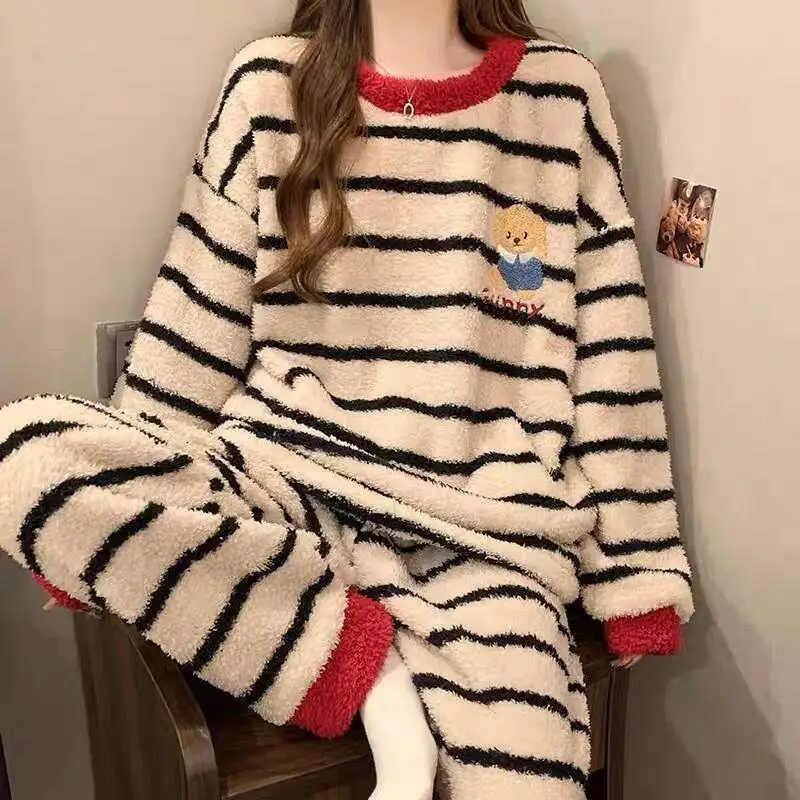 

young girl Coral Fleece Pajamas Sets Princess Round Neck Striped Loose Leisure Wear Spring Autumn Fashion Home Clothes Outerwear
