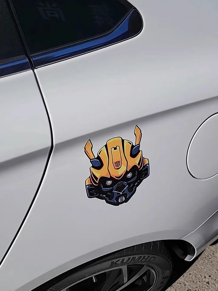 Car Styling Vinyl Badge for Cartoon Bumblebee Avatar Sticker Motorbike Body Decoration Decal Graphic