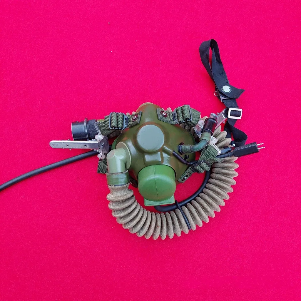 الفائض العسكري الأصلي الأصلي الصينية عالية الارتفاع المقاتل الطيار YM-6/-2 قناع الأكسجين