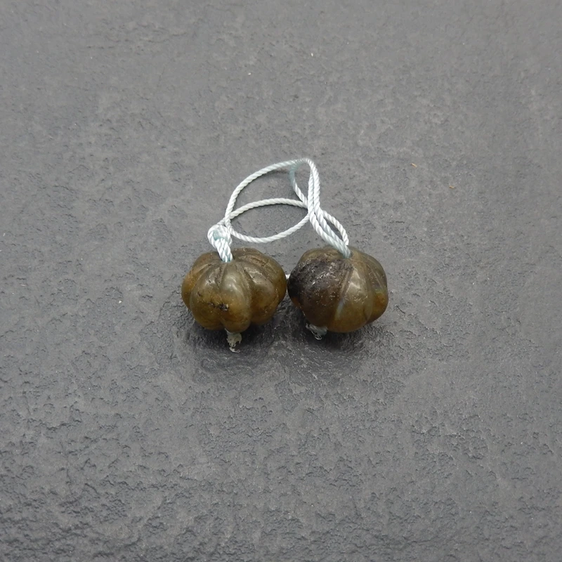 

Natural Stone Labradorite Pumpkin Shaped Earring Beads for DIY Jewelry Making Gemstone Accessories 15x12mm 7.4g