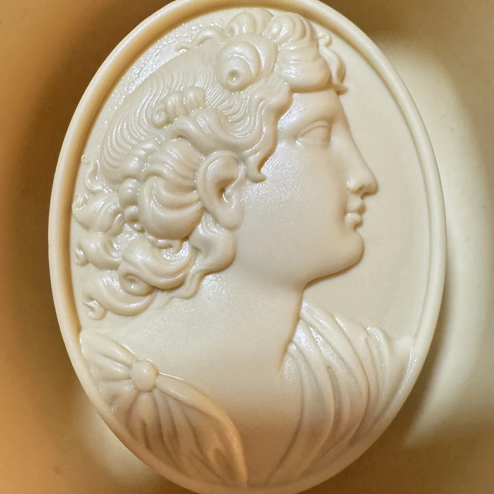 Lady Head Silicone Mold Relief Goddess Head Candle Molds for Female Plaster Resin Soap Casting Home Garden DIY Art