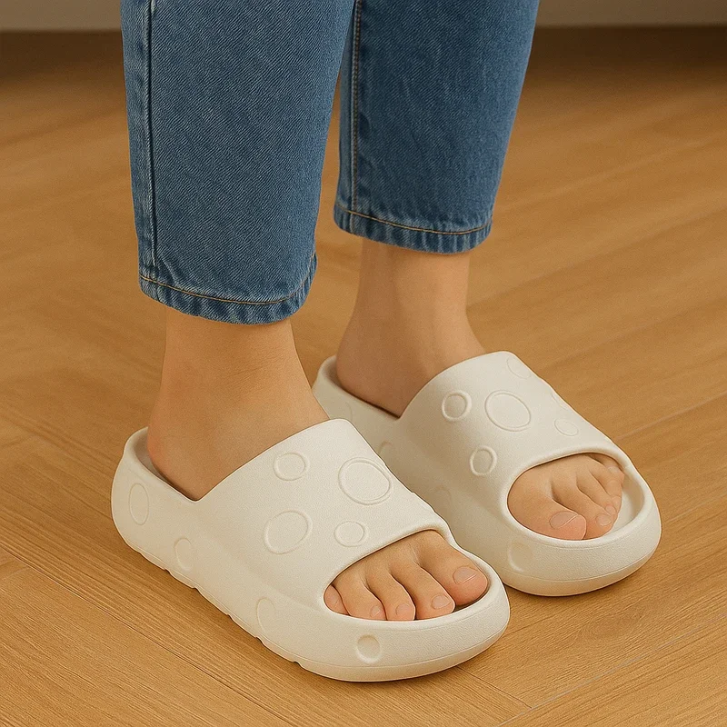 

Comfortable Soft EVA Ladies Beach Slippers Indoor Home Shoes With Dots Wave Pattern Outdoor Anti Slip Casual Slippers