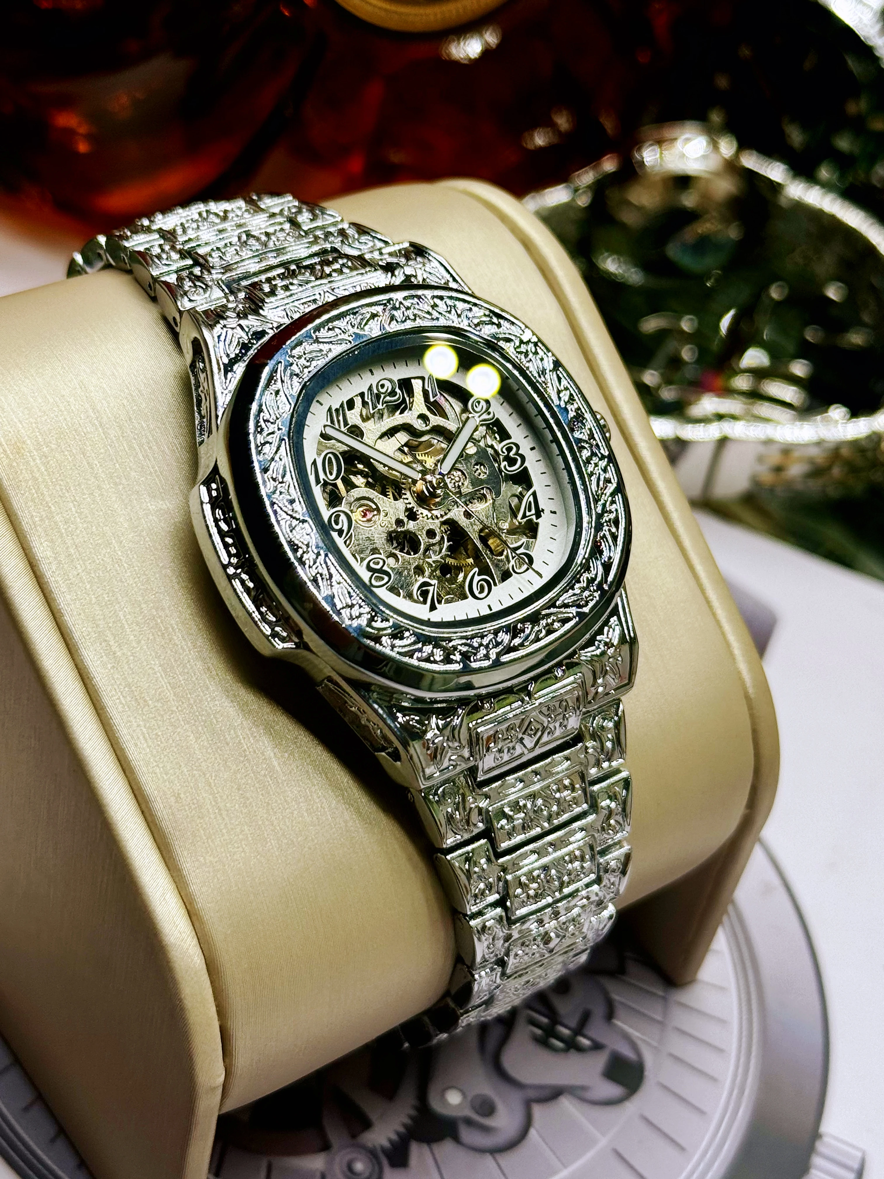 

New Carved Vintage Fashion Men's Watch, Fully Automatic Mechanical Watch, Hollow Design, Stylish Business Casual Versatile Personalized Men's Watch, the Best Gift for Him, No Batteries Required