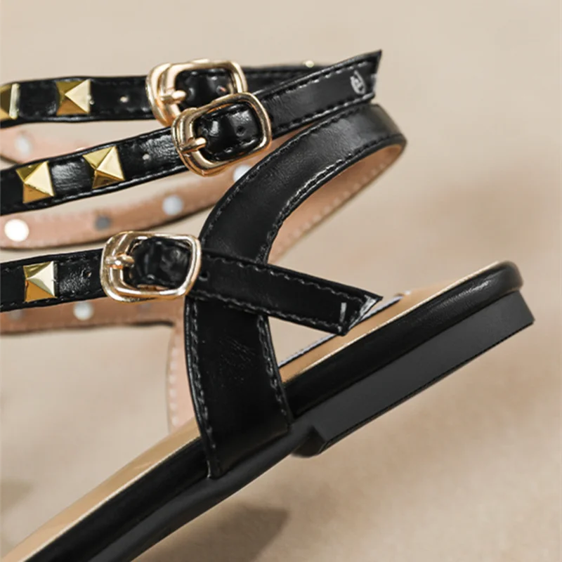 صنادل أنيقة للسيدات والفتيات من الأمام مفتوحة من الأمام أحذية بقفل من الألياف الدقيقة 3 أبازيم أحذية 35-36 43 أسود وأبيض مصنوعة بشكل جيد