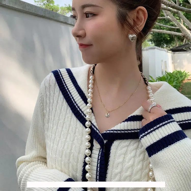 

2022 Autumn New Light Luxury Fashion Knitted Cardigan Sweater Coat Women Tops Boutique Clothing All-match Simple Style