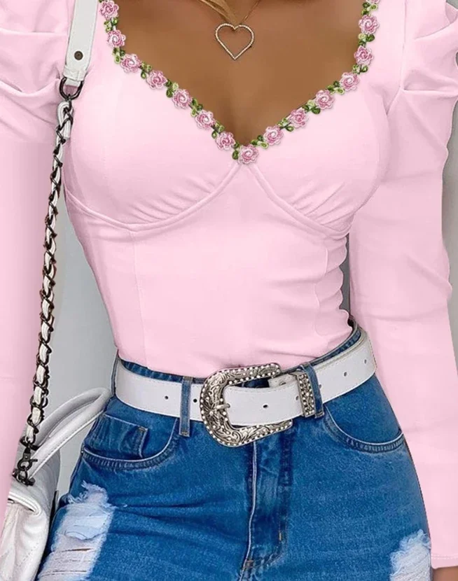 2023 ฤดูใบไม้ร่วงฤดูหนาวฤดูใบไม้ผลิใหม่แฟชั่นสบายๆเซ็กซี่หญิงเสื้อผ้าเสื้อยืดเสื้อลายดอกไม้พัฟแขนด้านบน