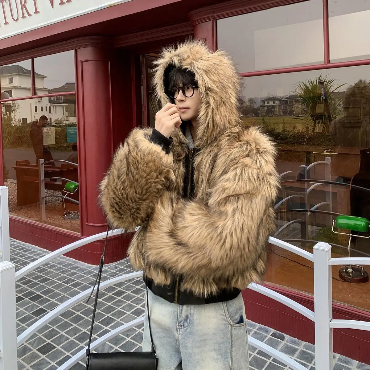 معطف شتوي جديد للرجال سميك مزدوج الجوانب من الفرو المتكامل من الجلد المقلد معطف عصري 2025 سترة دافئة متقدمة