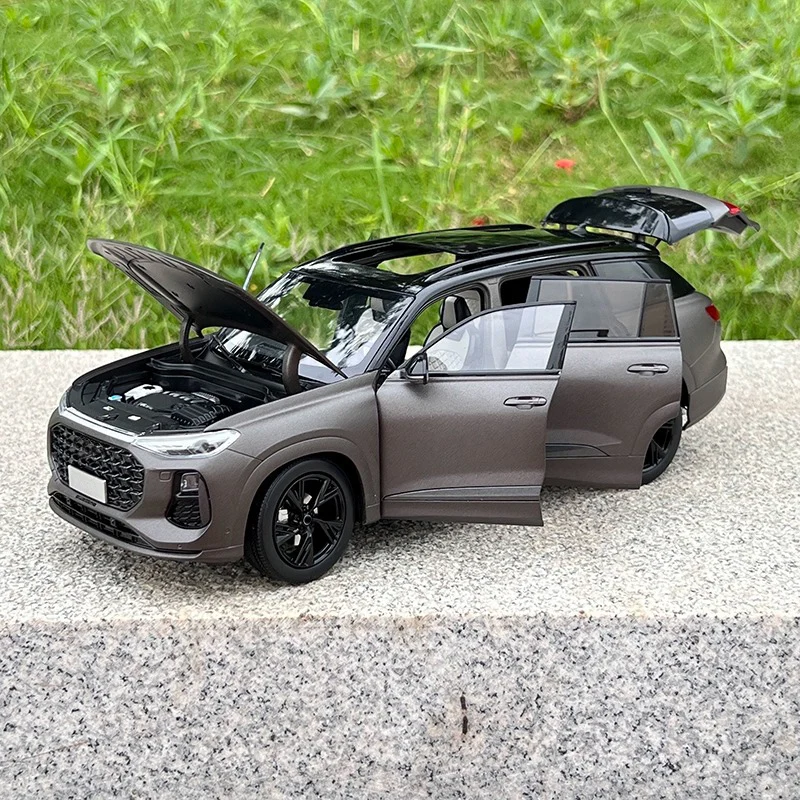 1/18 nuova lega Q6 2022 Light Edition SUV Diecast Model simulazione Car Collection ornamenti Boy Toys Gifts