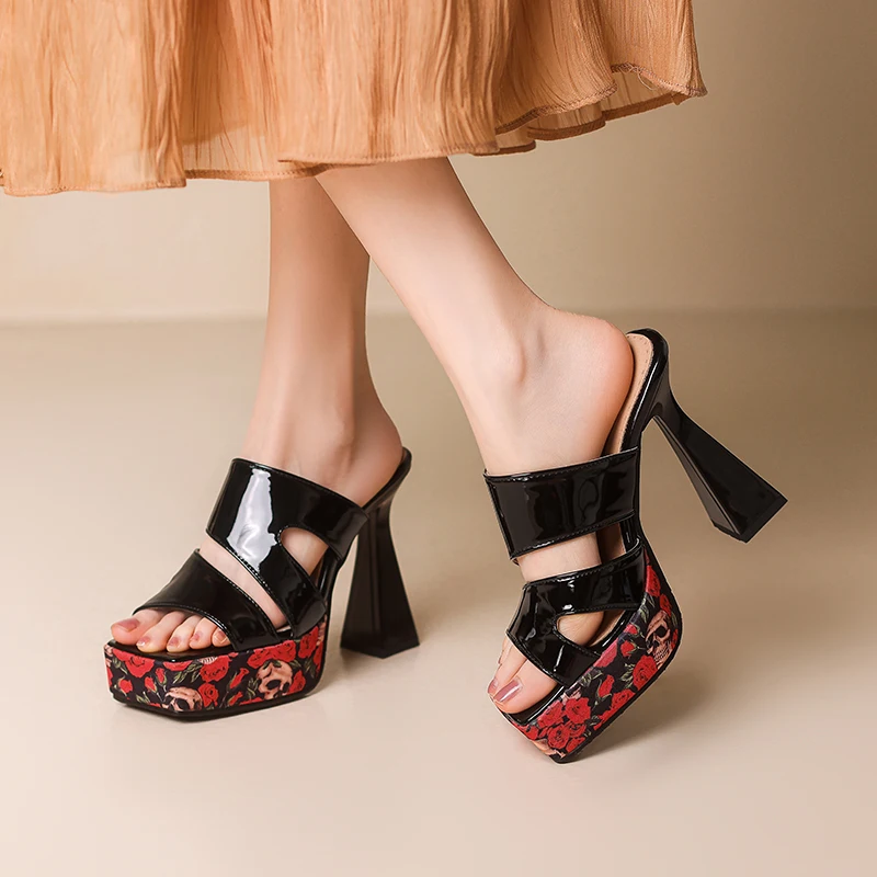 

Туфли больших размеров с цветочным узором, модные уличные тапочки из лакированной кожи, ультра-kształtne конические каблуки для вечеринок