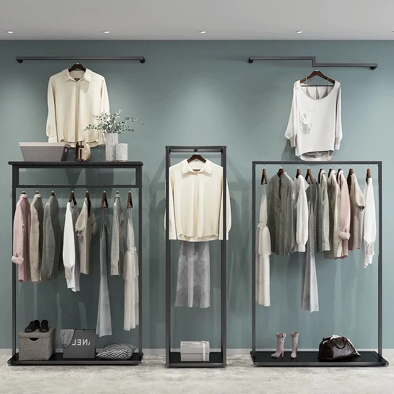 Rak Pajangan Baju Custom.Custom.Custom.Clothes untuk Dekorasi Toko Ritel