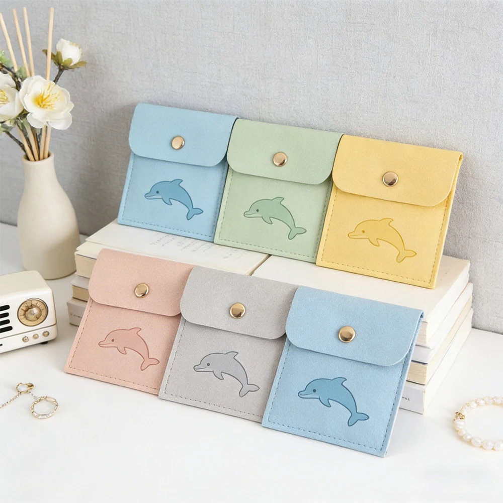 

Набор из 100 персонализированных мешочков 8x8 см из бархатной микрофибры с кнопкой для ювелирных изделий, конфет, подарков, серег, USB-накопителей, брелоков