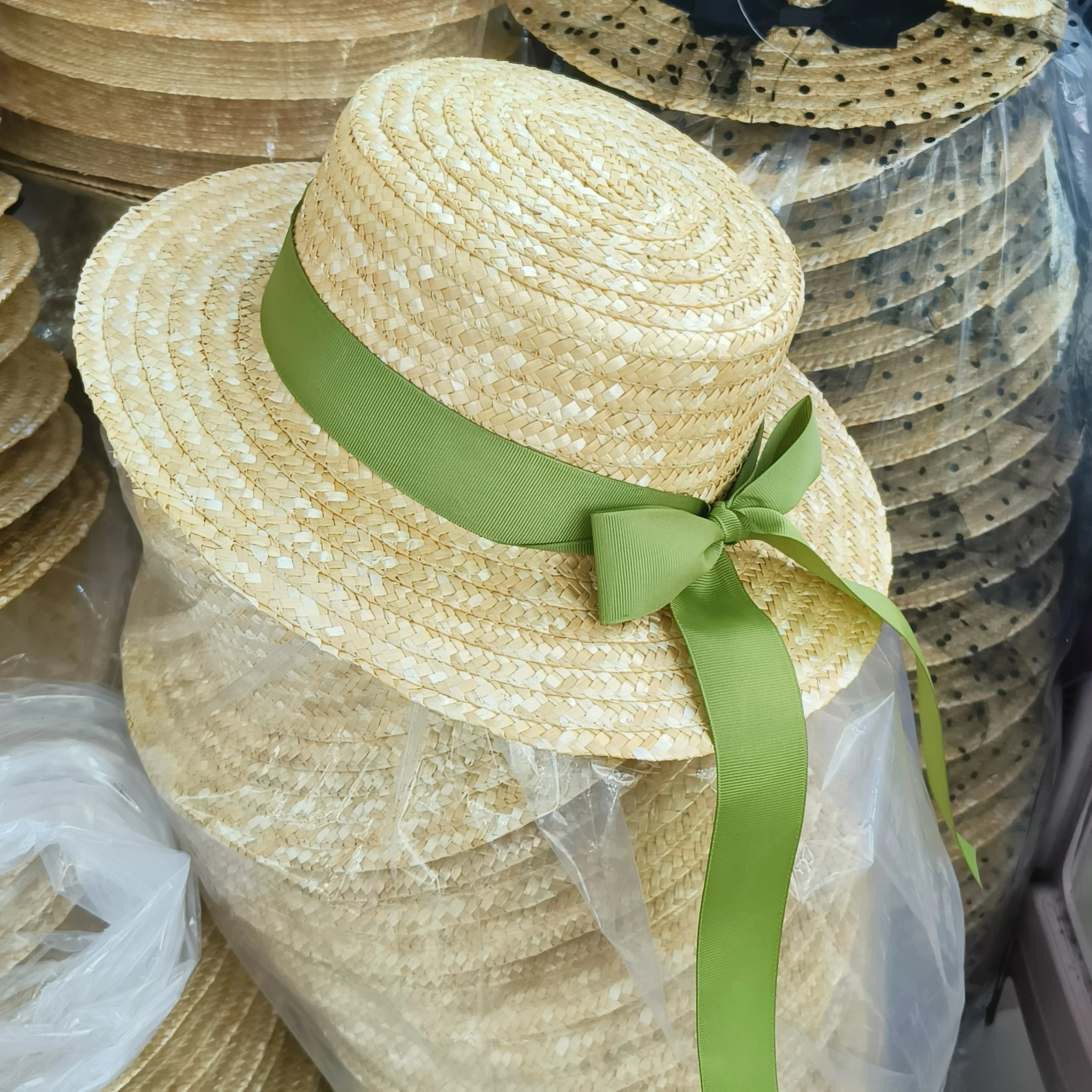 women straw boater hat natural wheat straw top hat flat hat pearl decoration straw hat  Beach Flat Brim Cap handmade straw hat