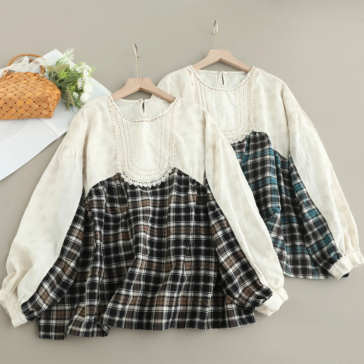 

Japanese Sweet Mori Girl Vintage Plaid Embroidery Patchwork Cotton Shirts Women Autumn New O-Neck Long Sleeve Casual Blouse Tops