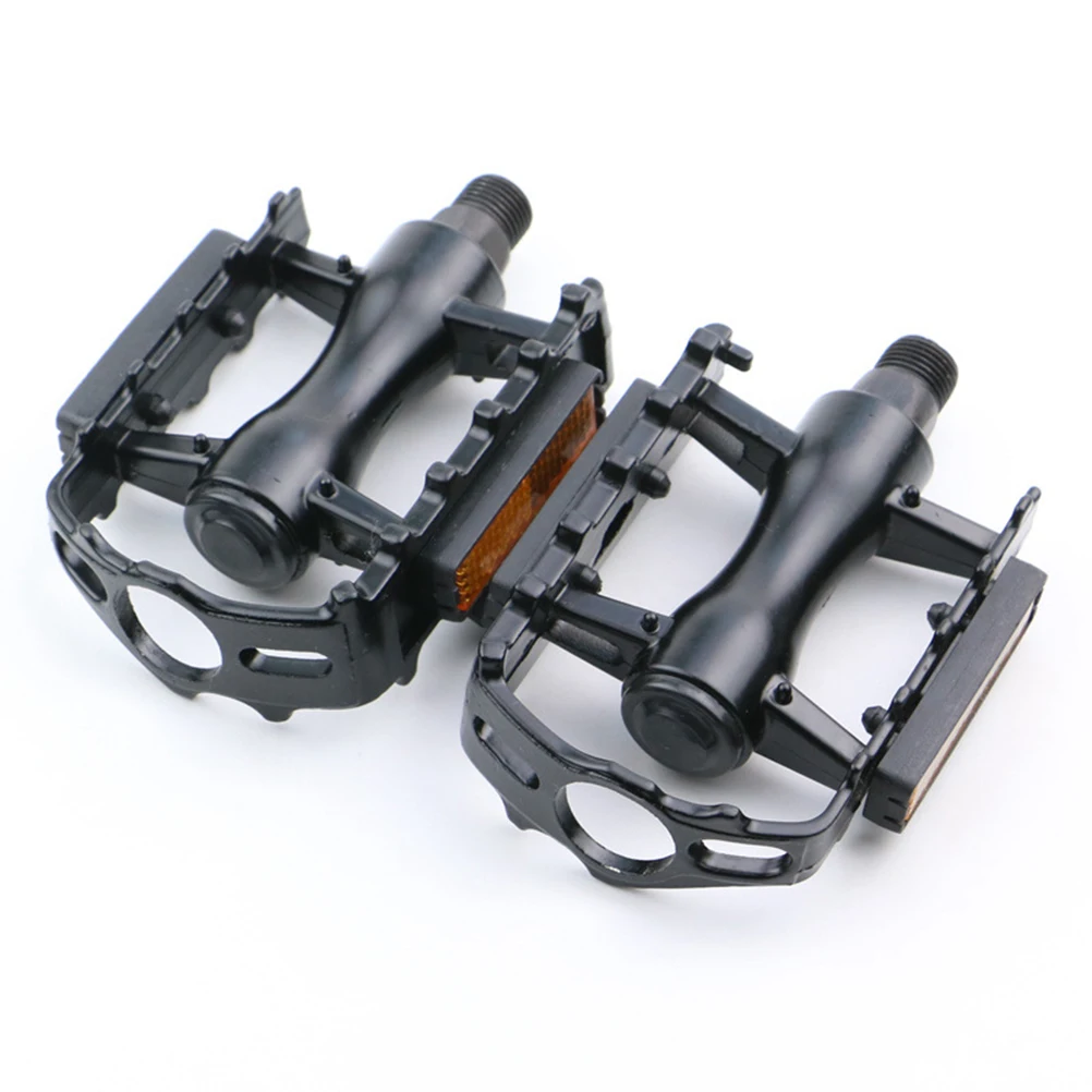 

Pair of Track Pedals Black Universal Bike Pedals Anti-Skid Metal Plastic Reflector Safety Replacement for Mountain Road