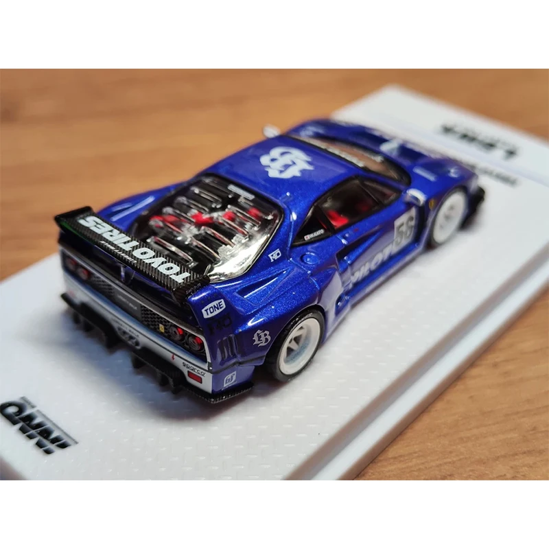 1:64 model mobil koleksi model F40 Auto Salon model mobil mainan Aloi biru cocok untuk koleksi dan hadiah liburan