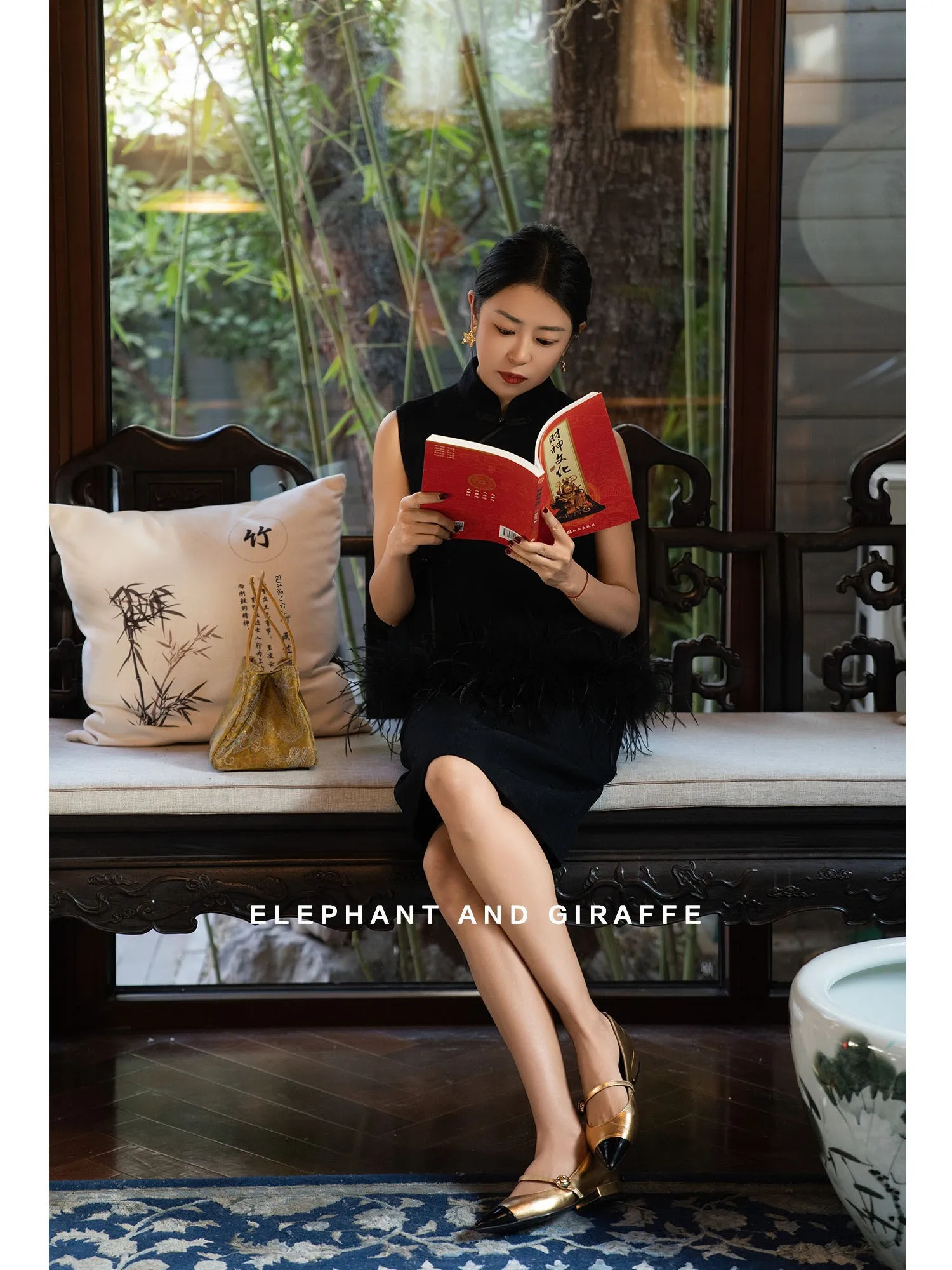 

Новый китайский декоративный набор из страусиных перьев с узором слона и жирафа, в стиле французского восточного духа.