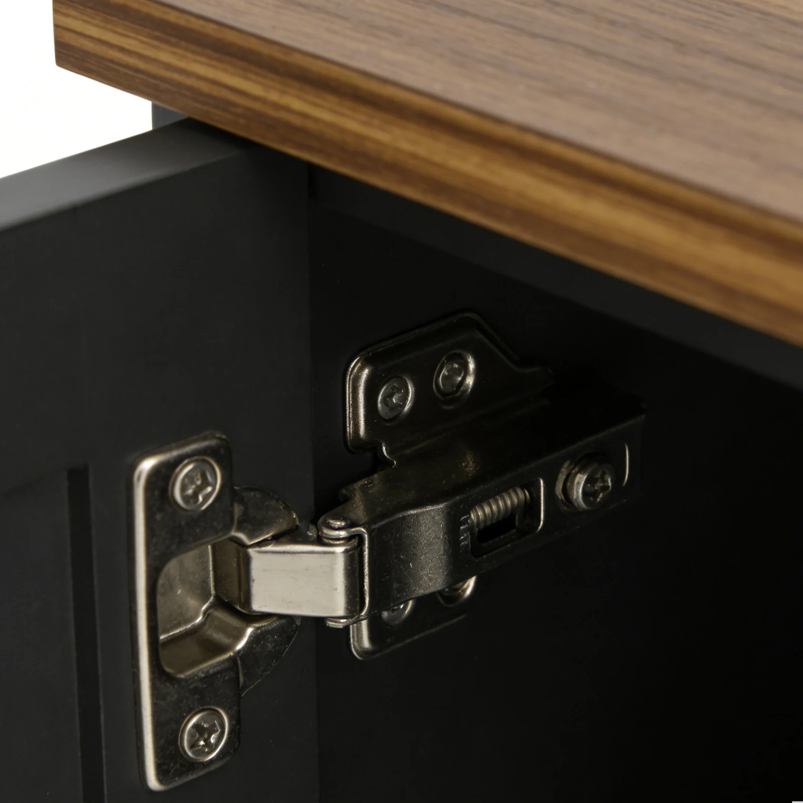 How to Choose a Sideboard That Won’t Look Wrong in 6 Months