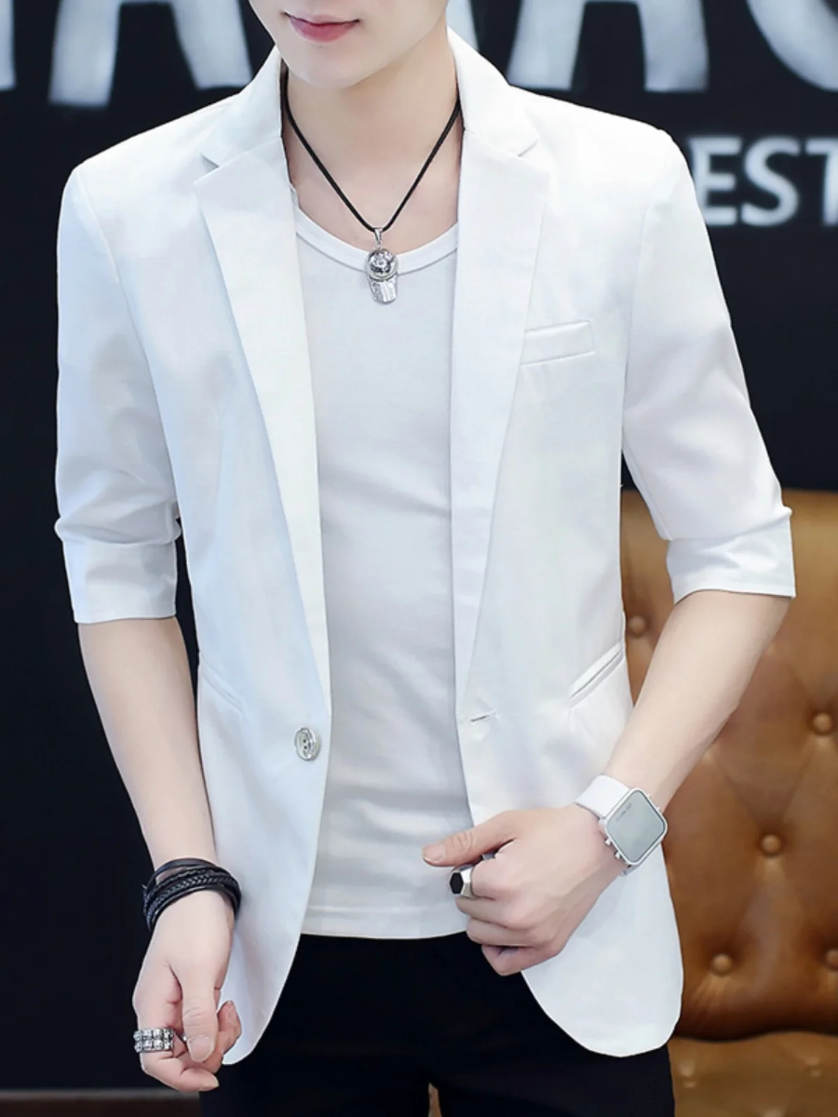 

Летний мужской приталенный пиджак на одной пуговице, белый, в британском стиле, повседневный, модный, из полиэфирного волокна, для взрослых