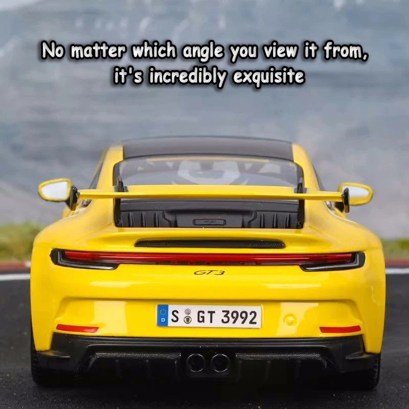 Maisto 1:18 Yellow 2022 Porsche 911 GT3 racing edition die casting alloy car model Art Deco Collection Toy tools gift factory