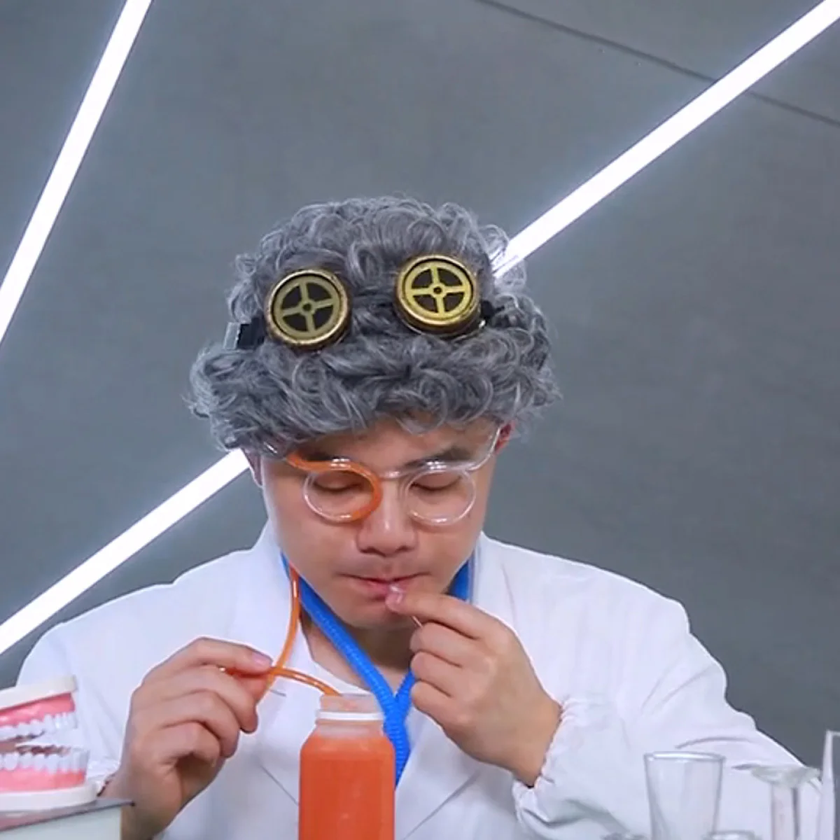 

20 pcs Glasses Straws Set Flexible Unique Drinking Tubes For Birthday Party Supplies Crazy Diy Straws Bulk Mixed Color