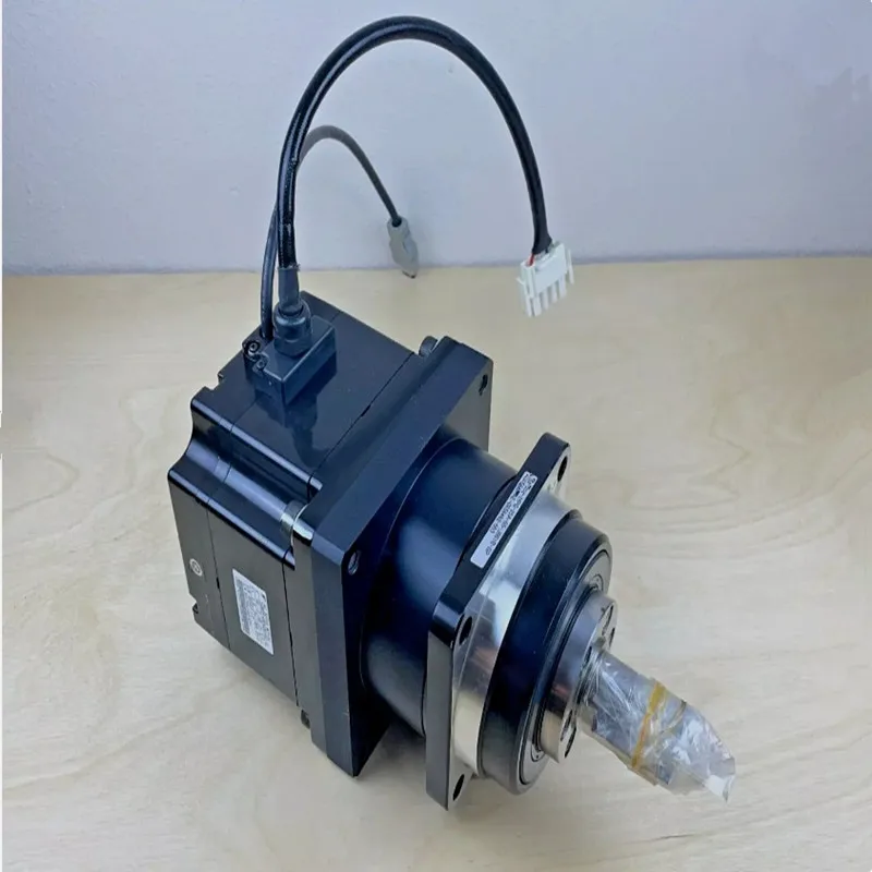 

New Original Servo Motor SGMPS-08A2AH161-E SGM7G-44A7C61