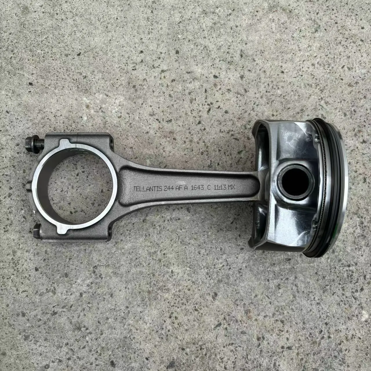 Auto Engine Connecting Rod 53022257AE for jeep Grand Cherokee