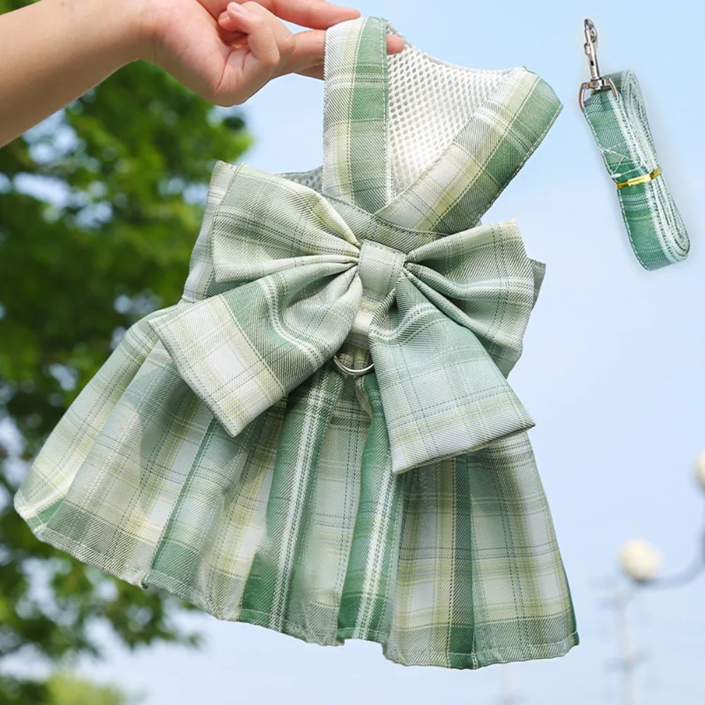 

Dog Accessories with Leash Traction Dog Plaid JK Dress Thin Comfortable Pet Harness Skirt Adjustable Dacron Dog Bow Skirt Cat