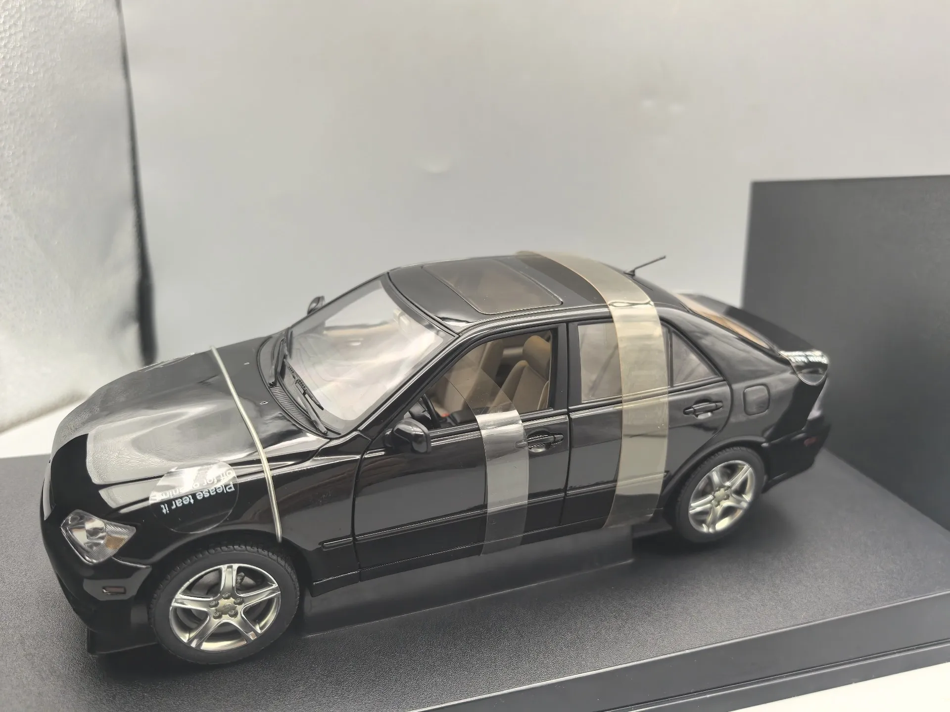 

Autoart 1:18 IS300 2000, черный JDM, имитация ограниченной серии, все открытые металлические статические модели автомобиля из сплава, игрушка в подарок