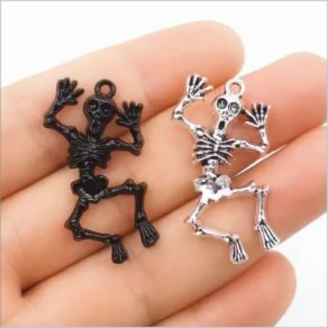 6Pcs/Lot 40*21mm Zinc Alloy Skull Skeleton Man Charms Pendant Designer Charms Fit Jewelry Making DIY Jewelry Findings