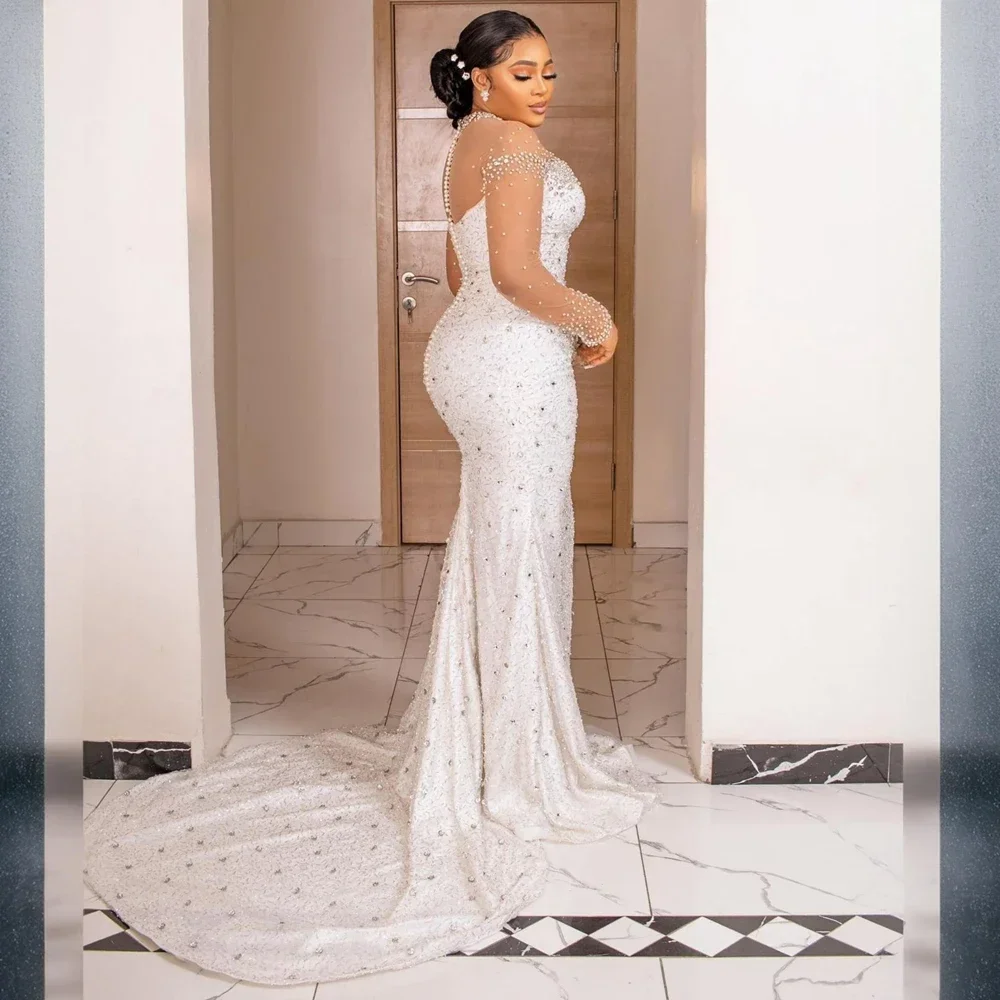 تخصيص الرقبة العالية الثقيلة تسلق بلورات الخرز فستان الزفاف كم طويل ثوب الزفاف البوق مع قطار للانفصال