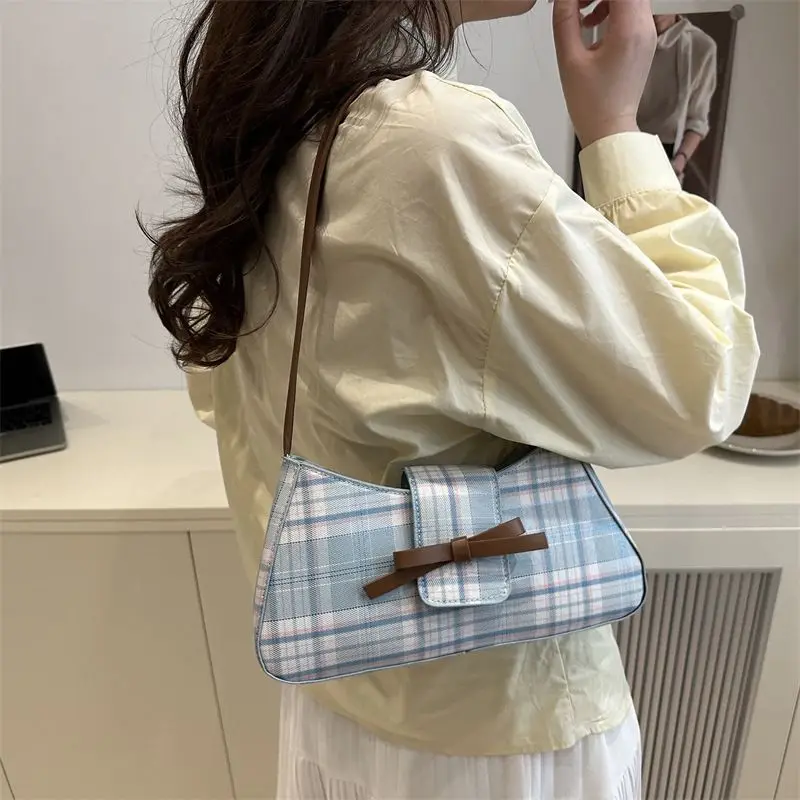 

New Casual Plaid Underarm Bag Versatile large-capacity casual single shoulder Handbag Women's underarm bag Ladies' cute tote bag