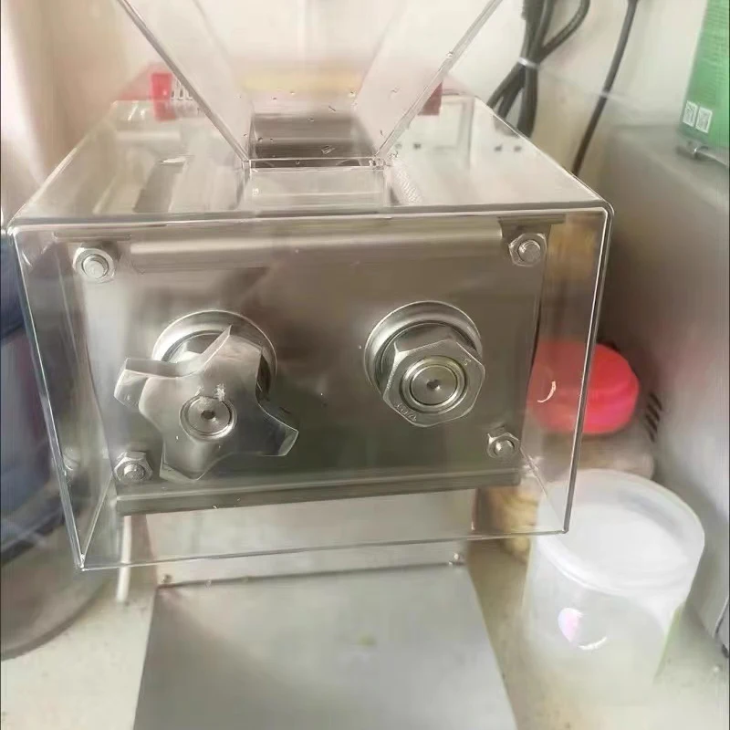 

Electric Potato Carrot Ginger Slicer shred Vegetable Cutter Multi-function Automatic Commercial Cutting Machine 220V 1100W