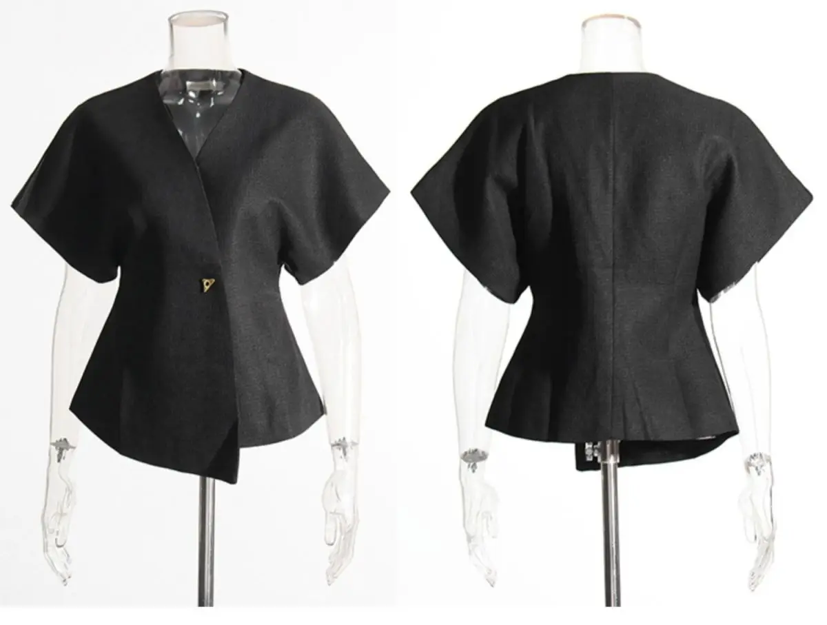 French temperament asymmetric suit with strapless vest for women in early autumn design sense a button waist slim fashion top.