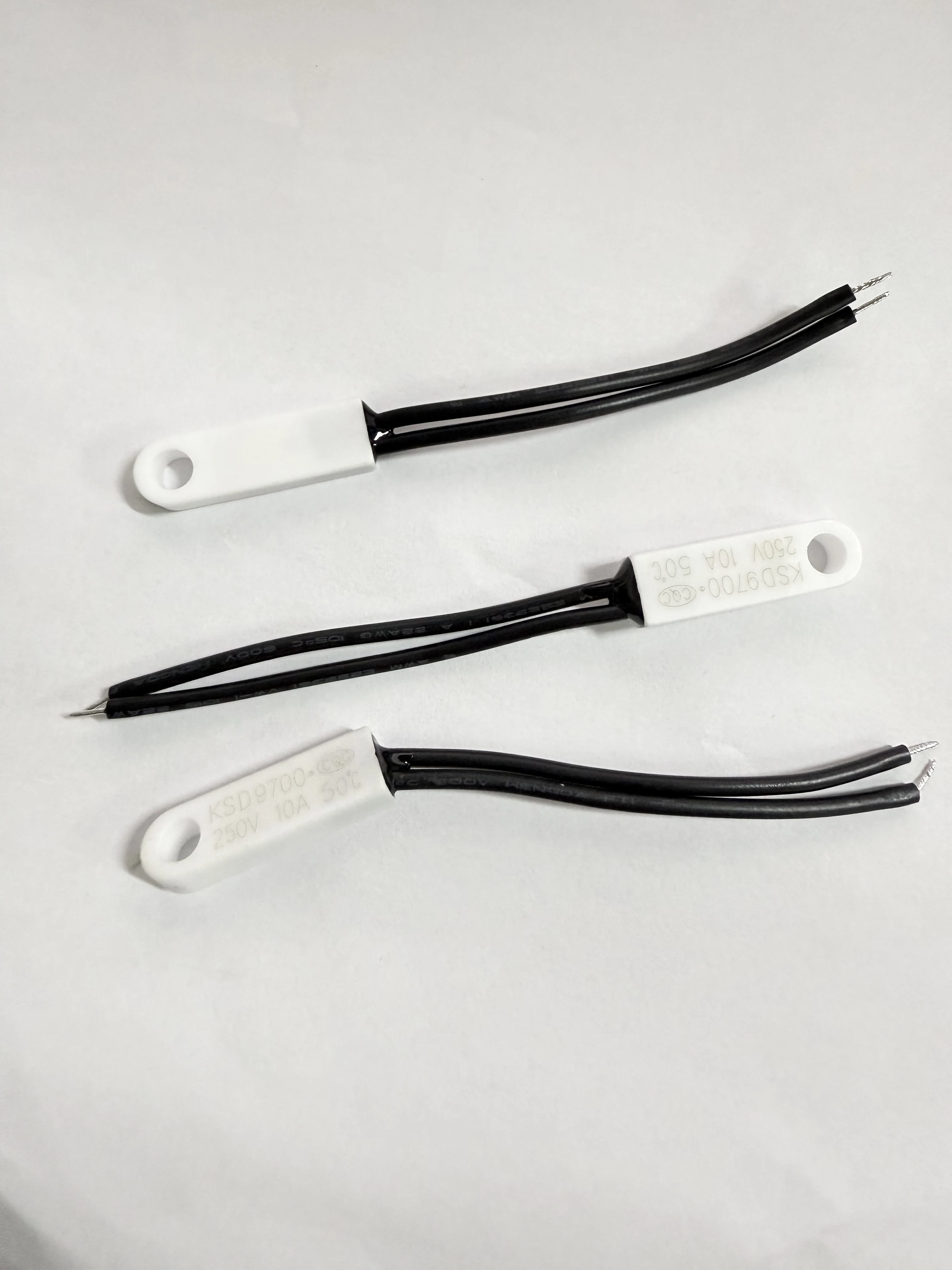 5PCS KSD9700 Ceramic Perforated Temperature Control Switch 40℃-50℃~150℃ NC Normally Closed 10A 250V Thermostat