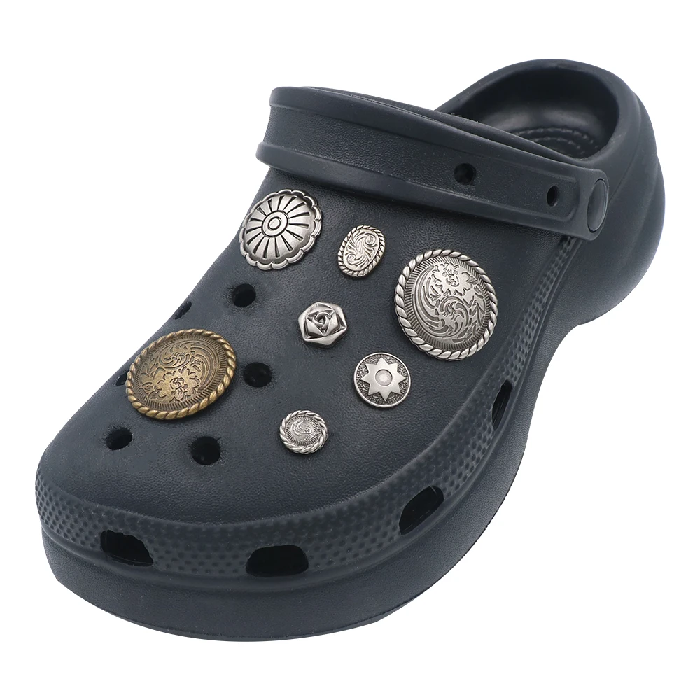 Shoe Accessories Charm Украшения Patterned Disc Star Heart Shape Pumpkin Silvery Hole Sandals Ornament Halloween Breloque Enfant