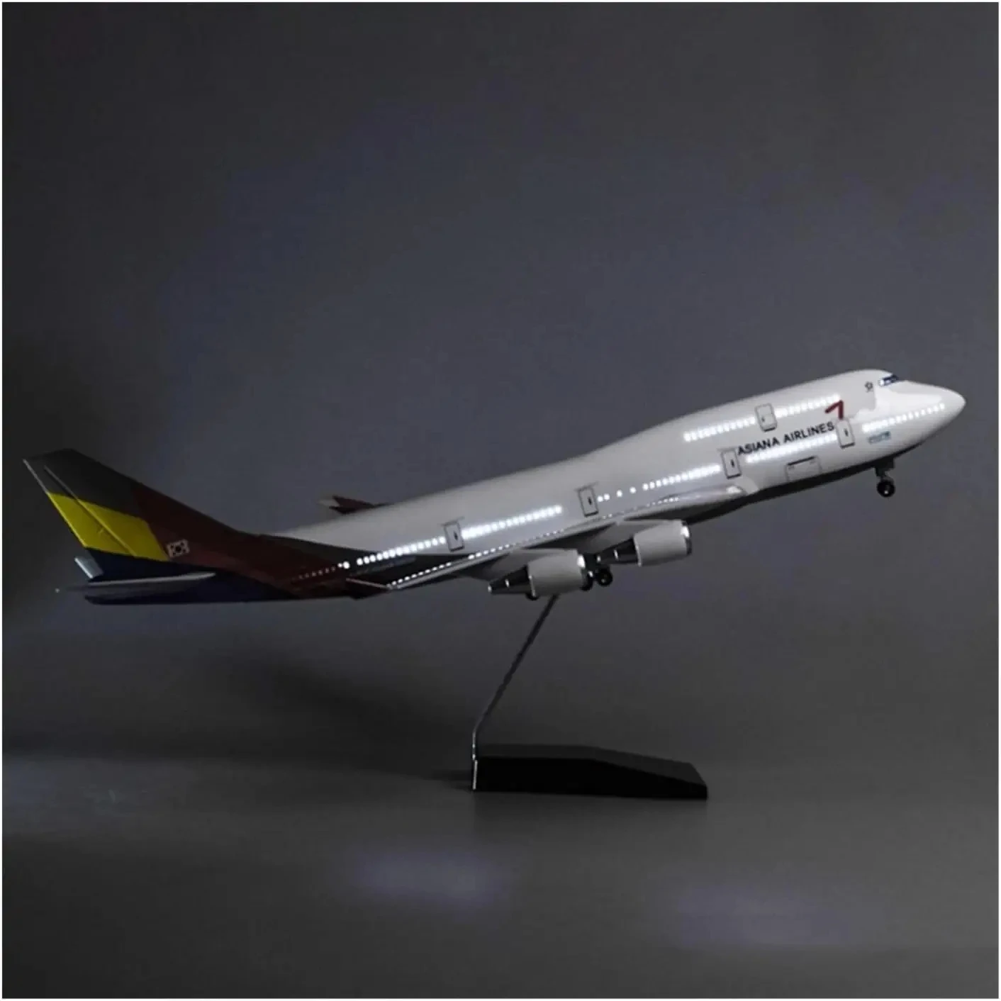 47CM 1:150 Scale Boeing 747 Asiana Airlines Aircraft Model Die-casting Machine Souvenir Decoration Collected Gift By Aviation