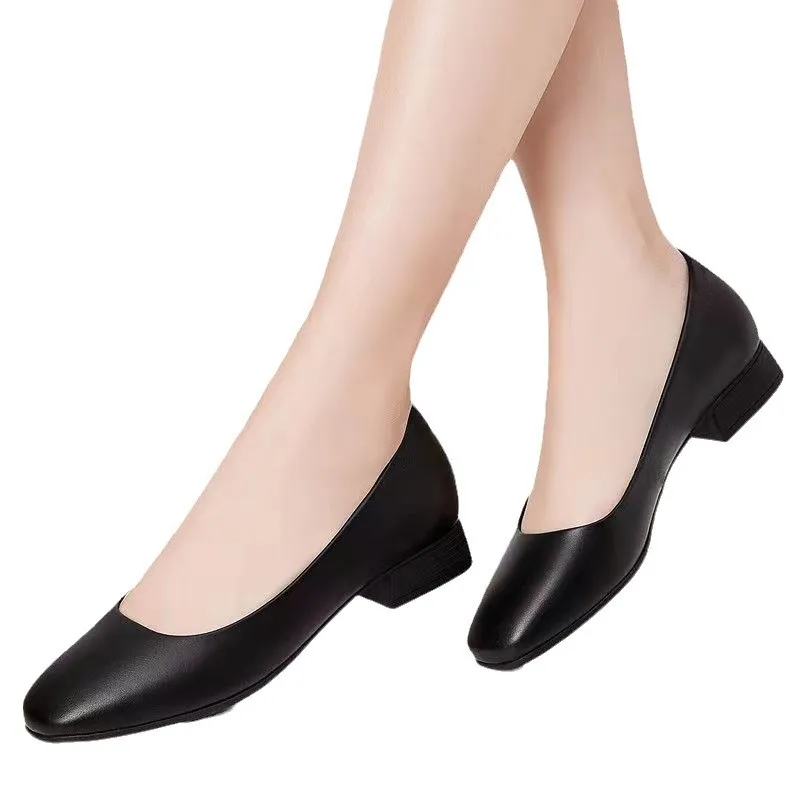 حذاء عمل أسود لربيع وخريف 2025 للنساء | مضخات احترافية بكعب منخفض ومتوسط | أحذية جلدية رسمية مريحة للمكتب #2